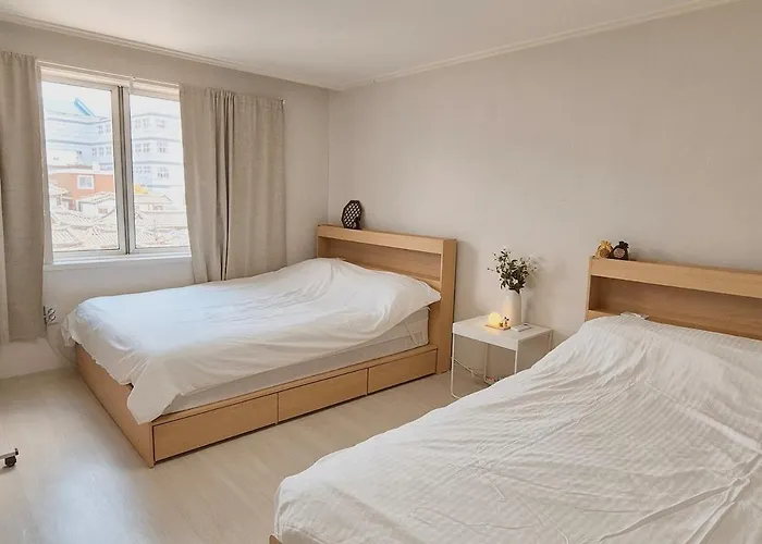 1newly Opened, Prime Bukchon Location, Hanok Village View, 56 Sqm, 8 Min To Anguk Station, Sleeps Up To 6