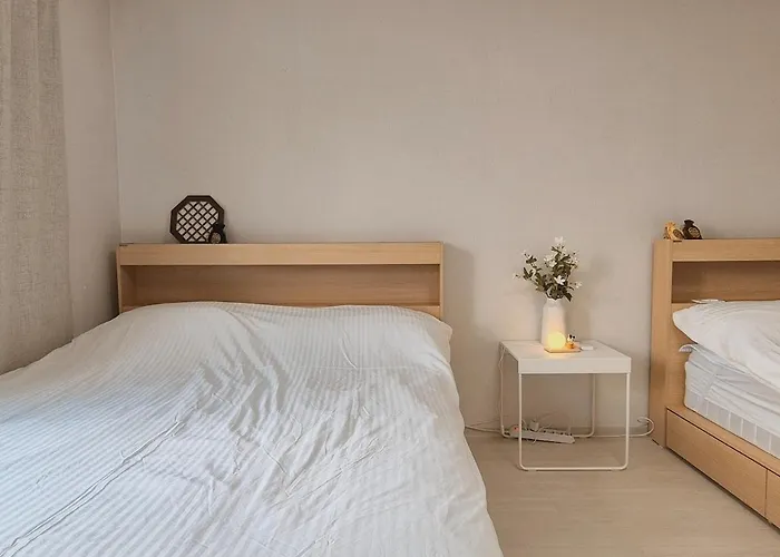 1newly Opened, Prime Bukchon Location, Hanok Village View, 56 Sqm, 8 Min To Anguk Station, Sleeps Up To 6 アパート ソウル特別市