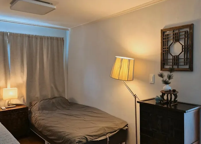 1newly Opened, Prime Bukchon Location, Hanok Village View, 56 Sqm, 8 Min To Anguk Station, Sleeps Up To 6 アパート